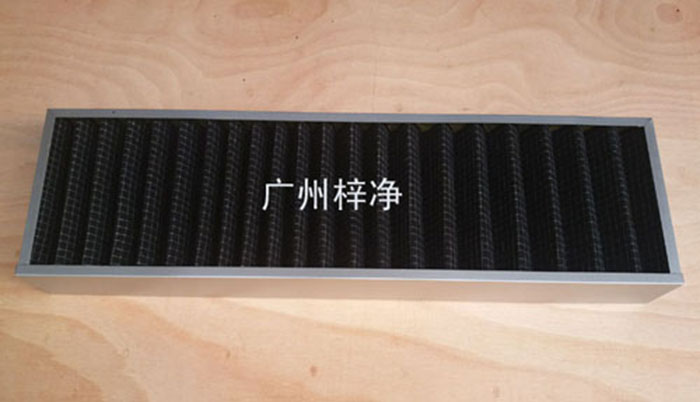 活性碳過濾器廣泛用于化學(xué)、制藥、食品、娛樂場(chǎng)所、需要凈化空氣的場(chǎng)所， 有害氣體如苯、甲醛、氨氣等的吸附脫除 溶劑的回收 ，采用活性炭氈比表面積大，吸附能力強(qiáng)，迅速處理各種有害氣體, 有效潔凈空氣對(duì)氣味的控制。