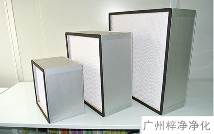 F-S有隔板中效空氣過濾器主要用于制藥、電子、食品廠房中潔凈/空調(diào)/通風(fēng)系統(tǒng)的中級(jí)過濾。