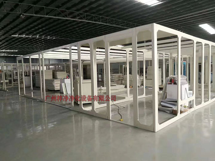 根據(jù)用戶潔凈棚設(shè)計要求，我們成功的為用戶提供了測量場地、設(shè)計、安裝、驗收、使用、培訓(xùn)、售后等工作。